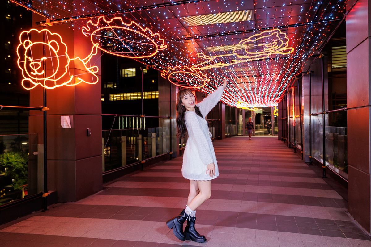 化身華麗馬戲舞台!「2025新北耶誕城」打造沉浸式炫彩廊道,必拍超美光影燈飾 化身華麗馬戲舞台!「2025新北耶誕城」打造沉浸式炫彩廊道,必拍超美光影燈飾