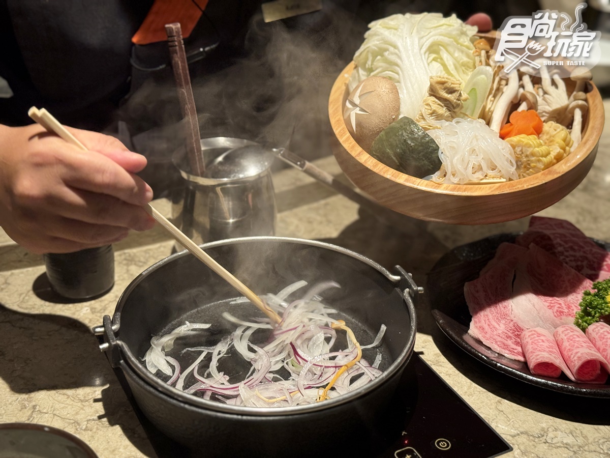 免費玩「流體招財貓」！4.5星「個人壽喜燒」爽嗑A5和牛、龍蝦，小菜無限續