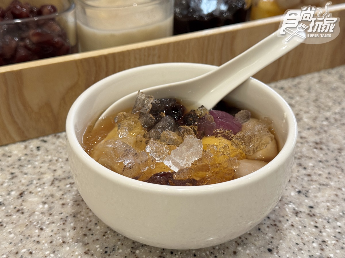 免費送阿KEN甜甜圈!高CP值「炒湘湘」插旗宏匯,必嗑6款、地瓜飯無限續 免費送阿KEN甜甜圈!高CP值「炒湘湘」插旗宏匯,必嗑6款、地瓜飯無限續