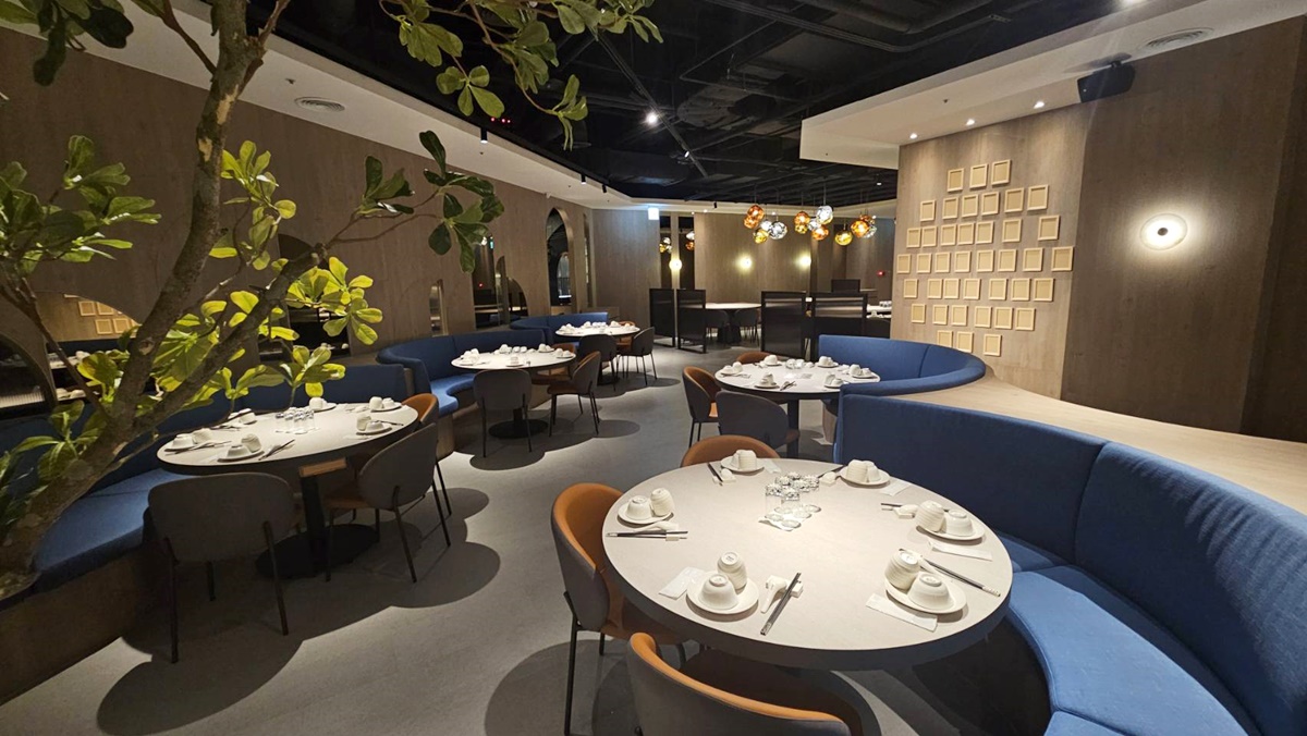 全台第１間「芯聚苑」插旗信義！連10天烤鴨５折，王品「享鴨」免費送冰糖鴨