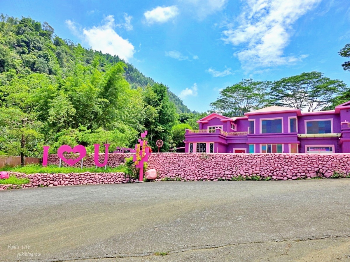 南投「超低調免費景點」重新開放！打卡美拍夢幻粉紅教堂，還有兒童遊戲區