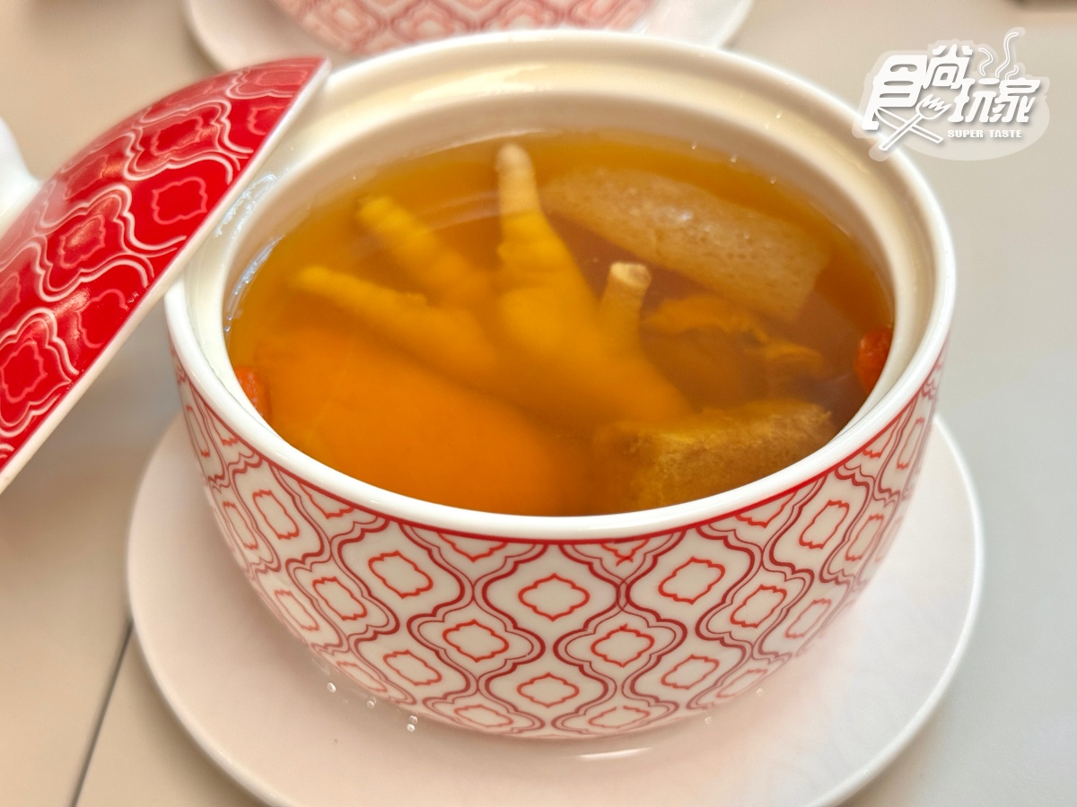 米其林一星推「港點新品牌」!每日現做燒臘、蒸點、燒臘,168元起就能開吃 米其林一星推「港點新品牌」!每日現做燒臘、蒸點、燒臘,168元起就能開吃