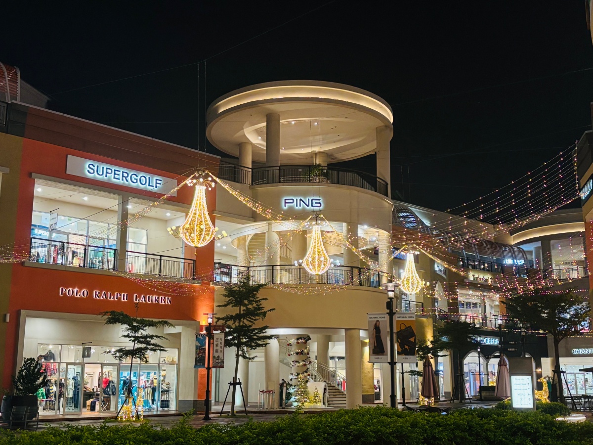 南台灣最夢幻聖誕地標!打卡歐風「雪境童話村」,北極村、夢幻列車6亮點 南台灣最夢幻聖誕地標!打卡歐風「雪境童話村」,北極村、夢幻列車6亮點