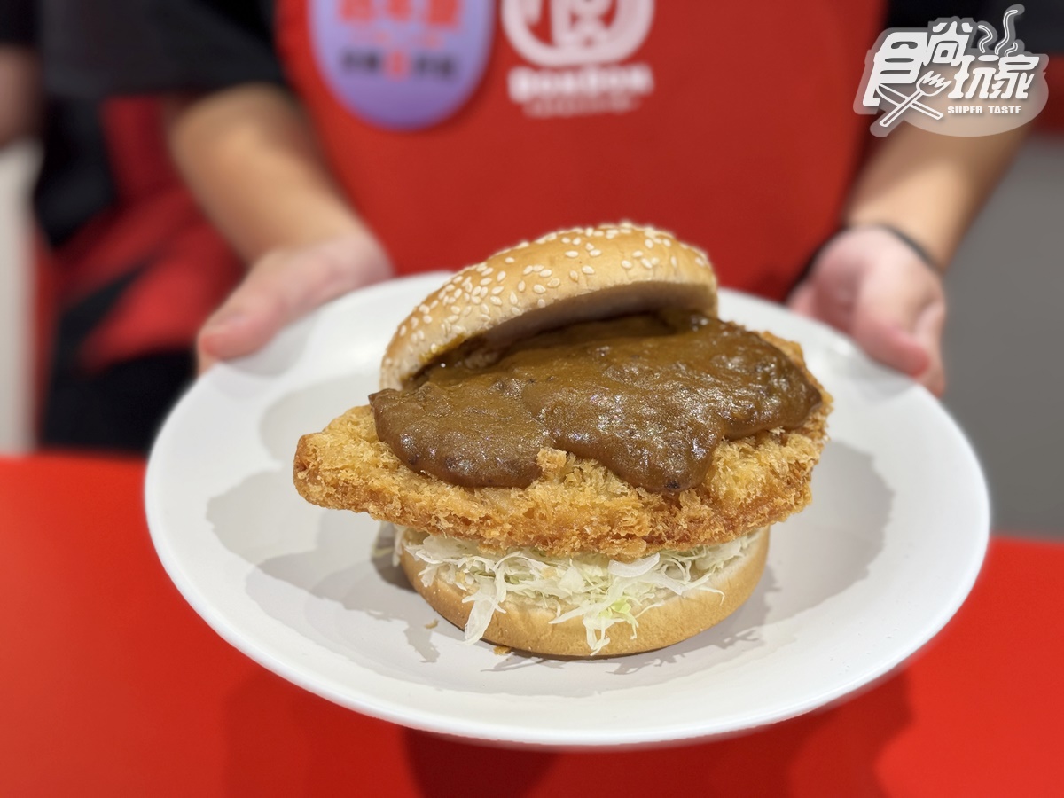 全台第1間「DomDom漢堡」!5款必吃+周邊開箱,比50元厚蛋堡、起司球 全台第1間「DomDom漢堡」!5款必吃+周邊開箱,比50元厚蛋堡、起司球