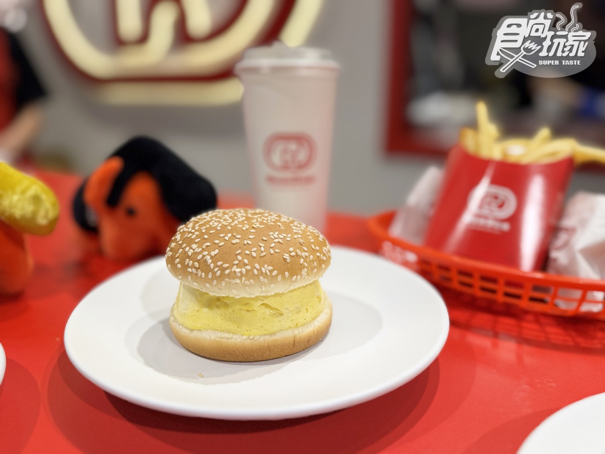全台第1間「DomDom漢堡」!5款必吃+周邊開箱,比50元厚蛋堡、起司球 全台第1間「DomDom漢堡」!5款必吃+周邊開箱,比50元厚蛋堡、起司球