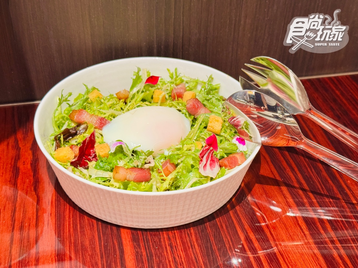 波士頓活龍蝦買一送一！東區牛排＋１，必吃法國烤蝸牛、巧克力冰淇淋泡芙