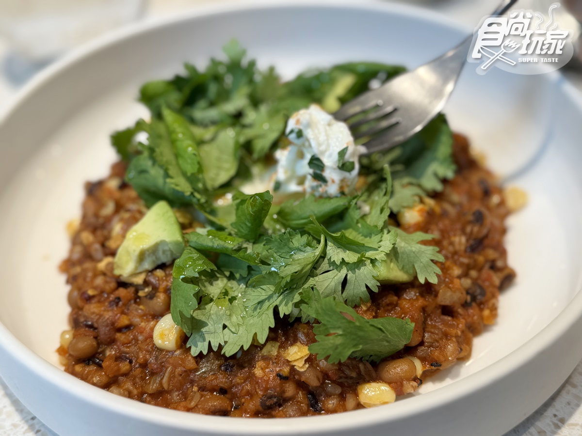 對中身分證挑戰「整桌免費吃」!2大早午餐超狂優惠,免費送夯品、全單82折 對中身分證挑戰「整桌免費吃」!2大早午餐超狂優惠,免費送夯品、全單82折