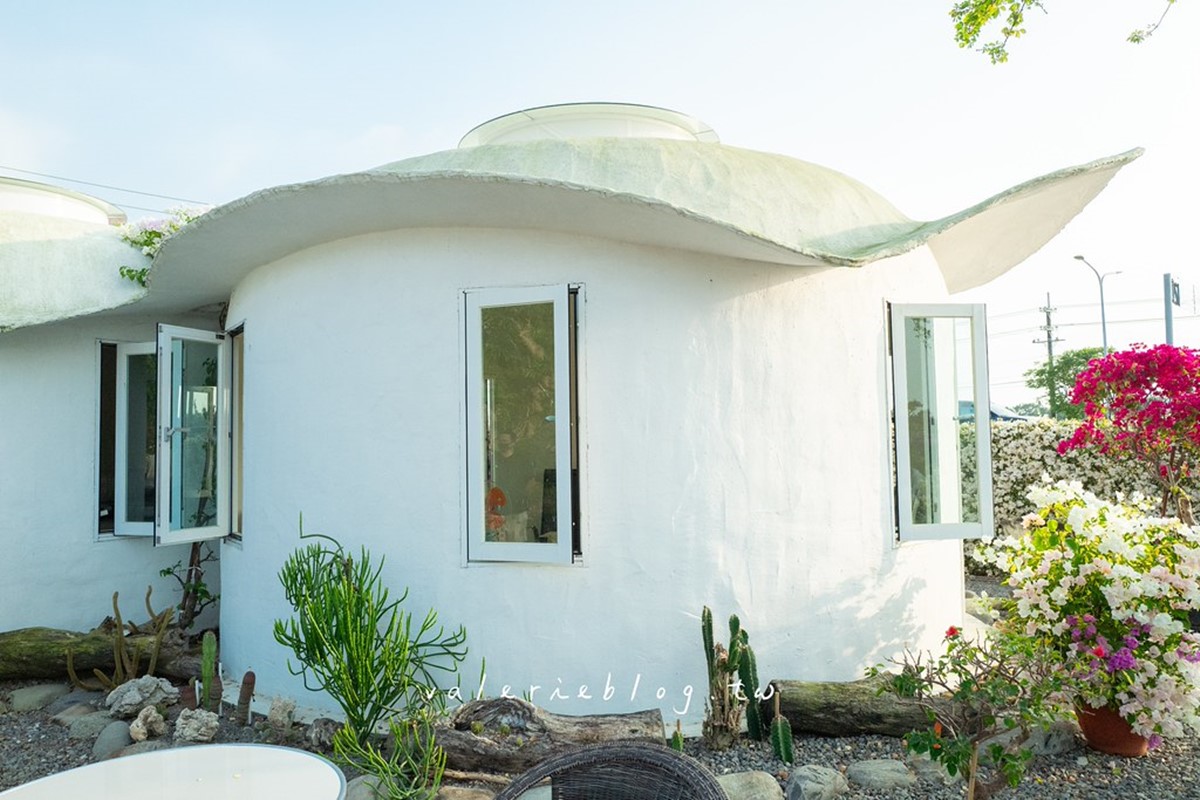 最新台南爆紅「九重葛花牆」在這!多色花朵爭奇鬥豔,綿延百米超好拍 最新台南爆紅「九重葛花牆」在這!多色花朵爭奇鬥豔,綿延百米超好拍