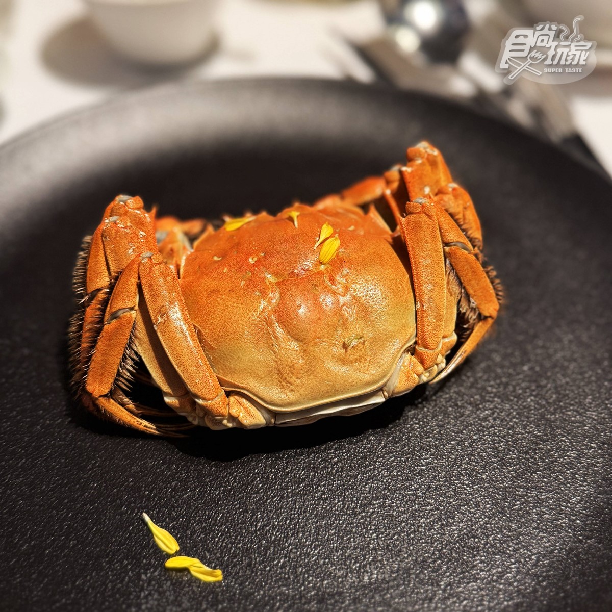 入冬開嗑肥美大閘蟹!正宗杭菜「天香樓」40週年,全新10道螃蟹料理登場 入冬開嗑肥美大閘蟹!正宗杭菜「天香樓」40週年,全新10道螃蟹料理登場