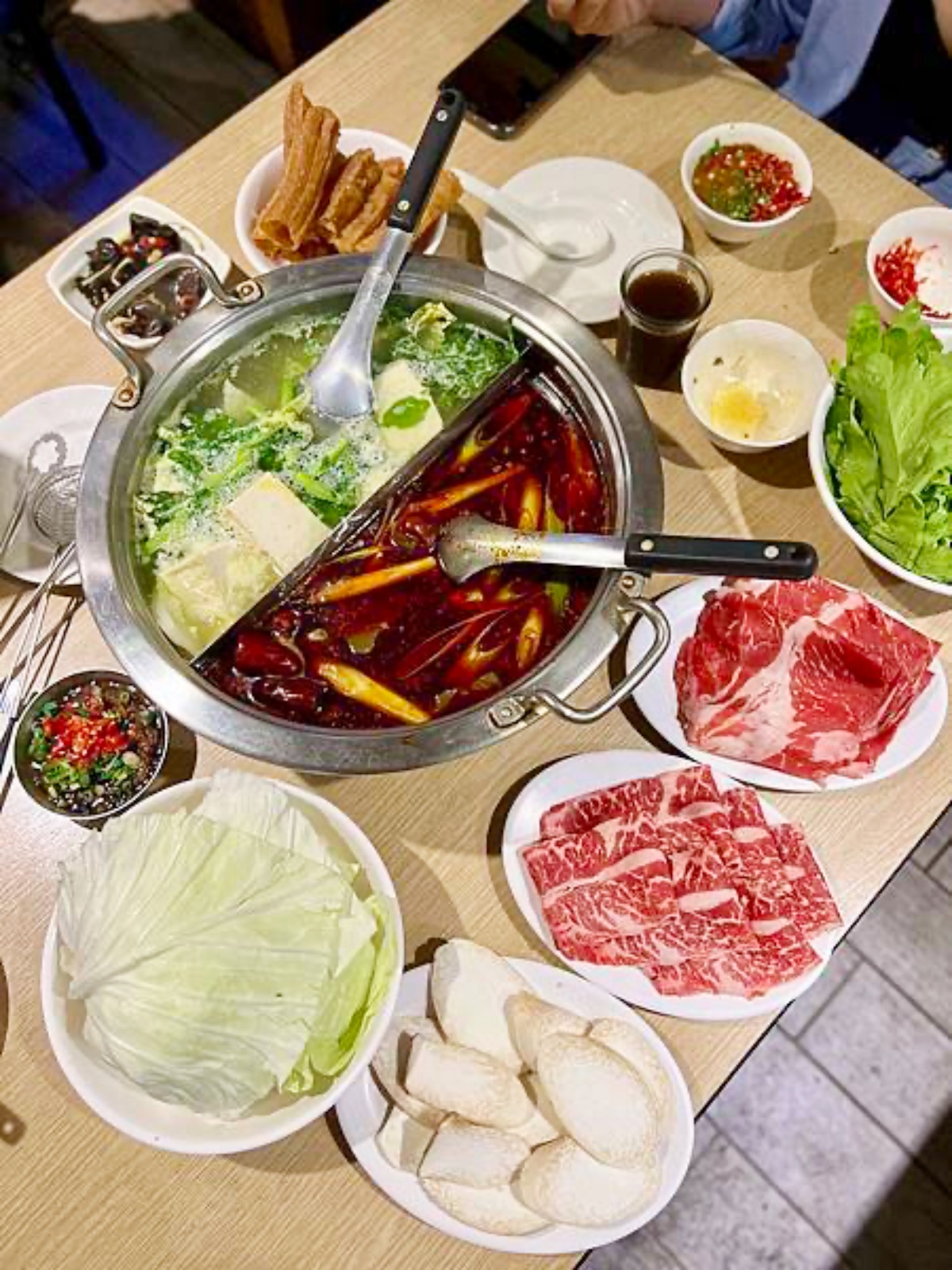 台北火鍋推薦!4星好評精選20家:黃仁勳愛店、268元雙主餐、豬油拌飯吃到飽 台北火鍋推薦!4星好評精選20家:黃仁勳愛店、268元雙主餐、豬油拌飯吃到飽