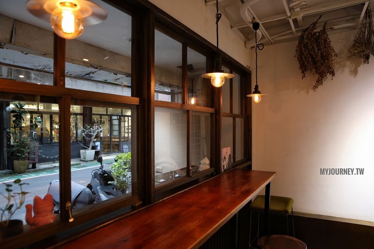 台北寵物友善咖啡廳精選!14家可帶毛孩+貓狗主題店,加碼寵物餐廳推薦 台北寵物友善咖啡廳精選!14家可帶毛孩+貓狗主題店,加碼寵物餐廳推薦