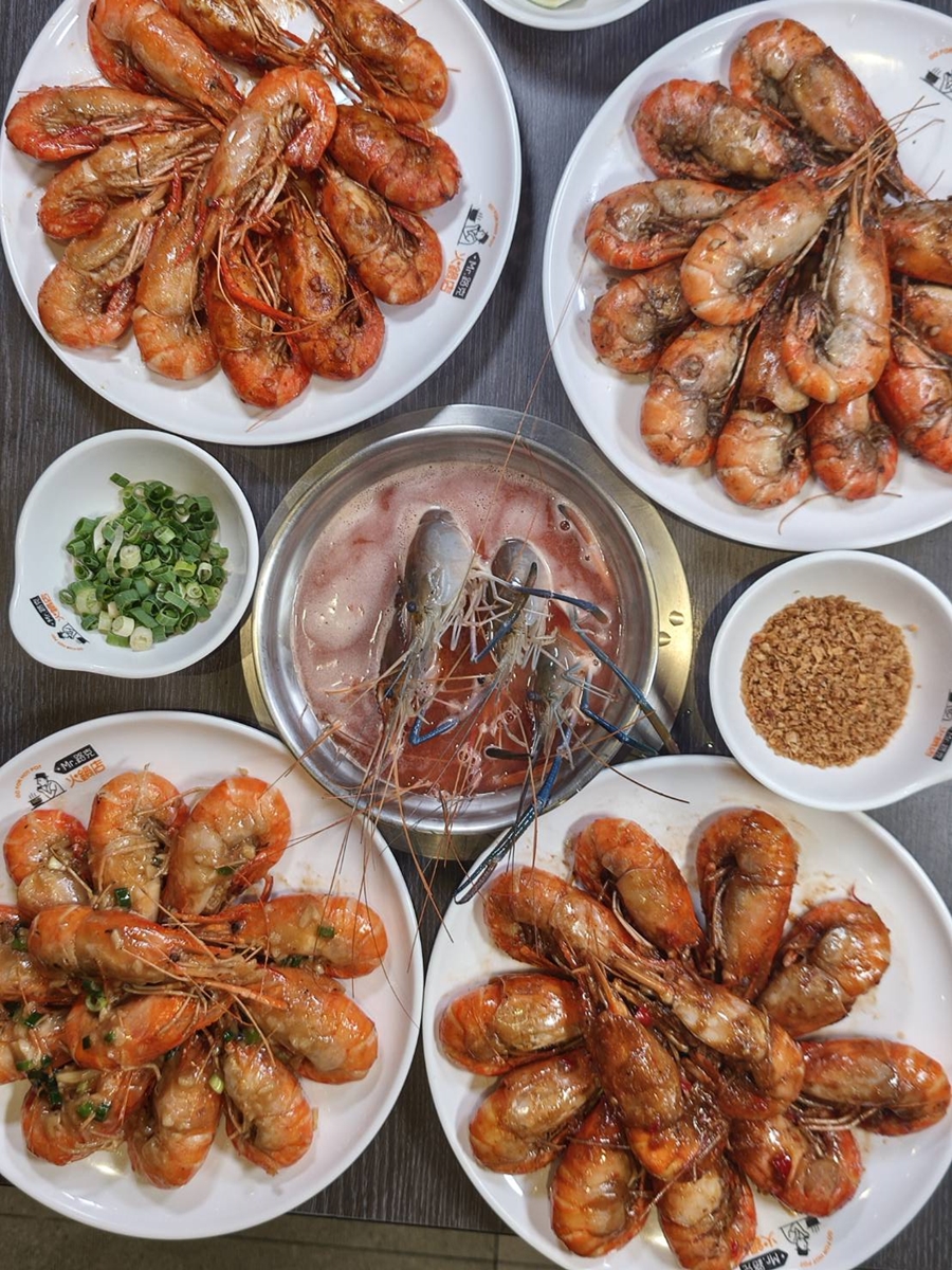 吃到飽省近200元!「泰國活蝦火鍋」蒸煮烤一蝦多吃,還有港點、烤鴨、自助吧 吃到飽省近200元!「泰國活蝦火鍋」蒸煮烤一蝦多吃,還有港點、烤鴨、自助吧