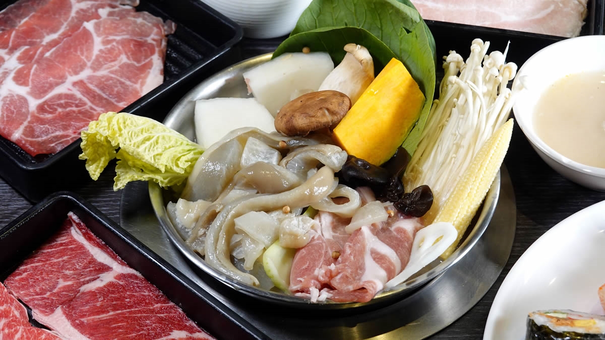 吃到飽省近200元!「泰國活蝦火鍋」蒸煮烤一蝦多吃,還有港點、烤鴨、自助吧 吃到飽省近200元!「泰國活蝦火鍋」蒸煮烤一蝦多吃,還有港點、烤鴨、自助吧