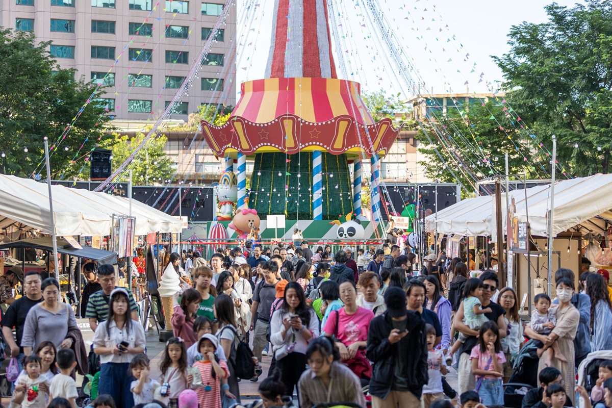 連2天登場!親子推薦必去「童樂馬戲嘉年華」,超過20組表演任你看 連2天登場!親子推薦必去「童樂馬戲嘉年華」,超過20組表演任你看