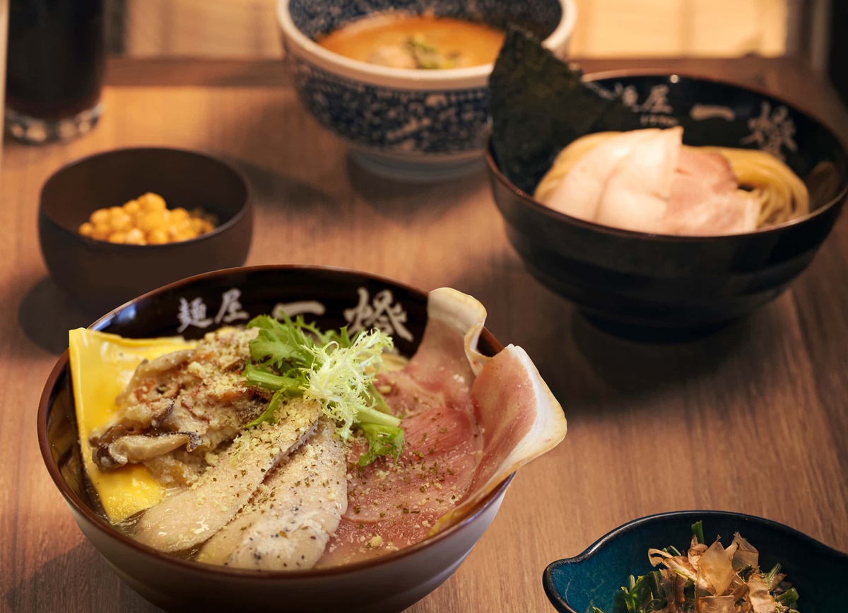 「豚骨拉麵買一送一」手刀搶!124元起爽嗑雞白湯,名字對中「這字」5折 「豚骨拉麵買一送一」手刀搶!124元起爽嗑雞白湯,名字對中「這字」5折