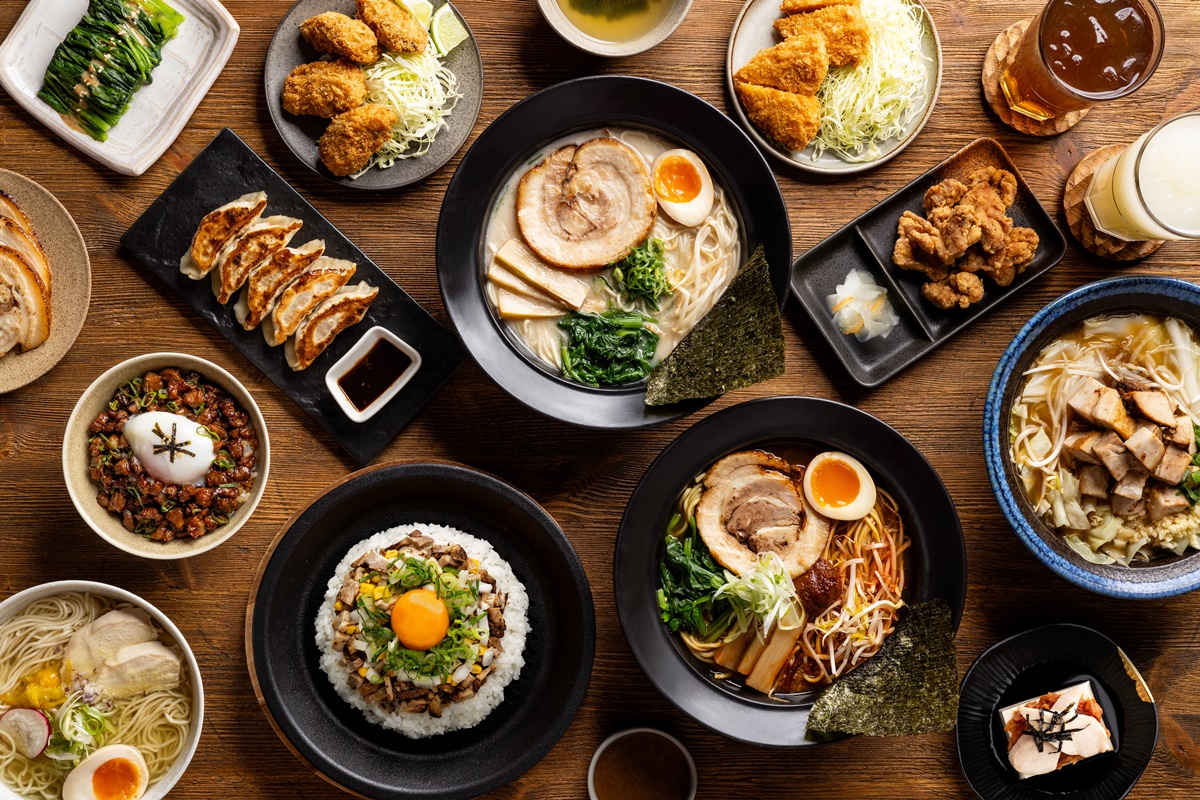 「豚骨拉麵買一送一」手刀搶!124元起爽嗑雞白湯,名字對中「這字」5折 「豚骨拉麵買一送一」手刀搶!124元起爽嗑雞白湯,名字對中「這字」5折