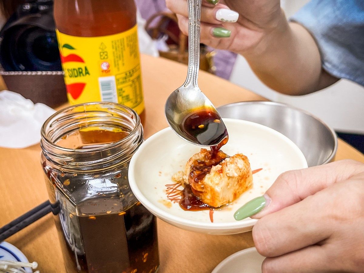 桃園人激推!大分量「鐵盆番茄牛肉鍋」人氣夯,濃郁湯頭一撈滿滿都是料 桃園人激推!大分量「鐵盆番茄牛肉鍋」人氣夯,濃郁湯頭一撈滿滿都是料