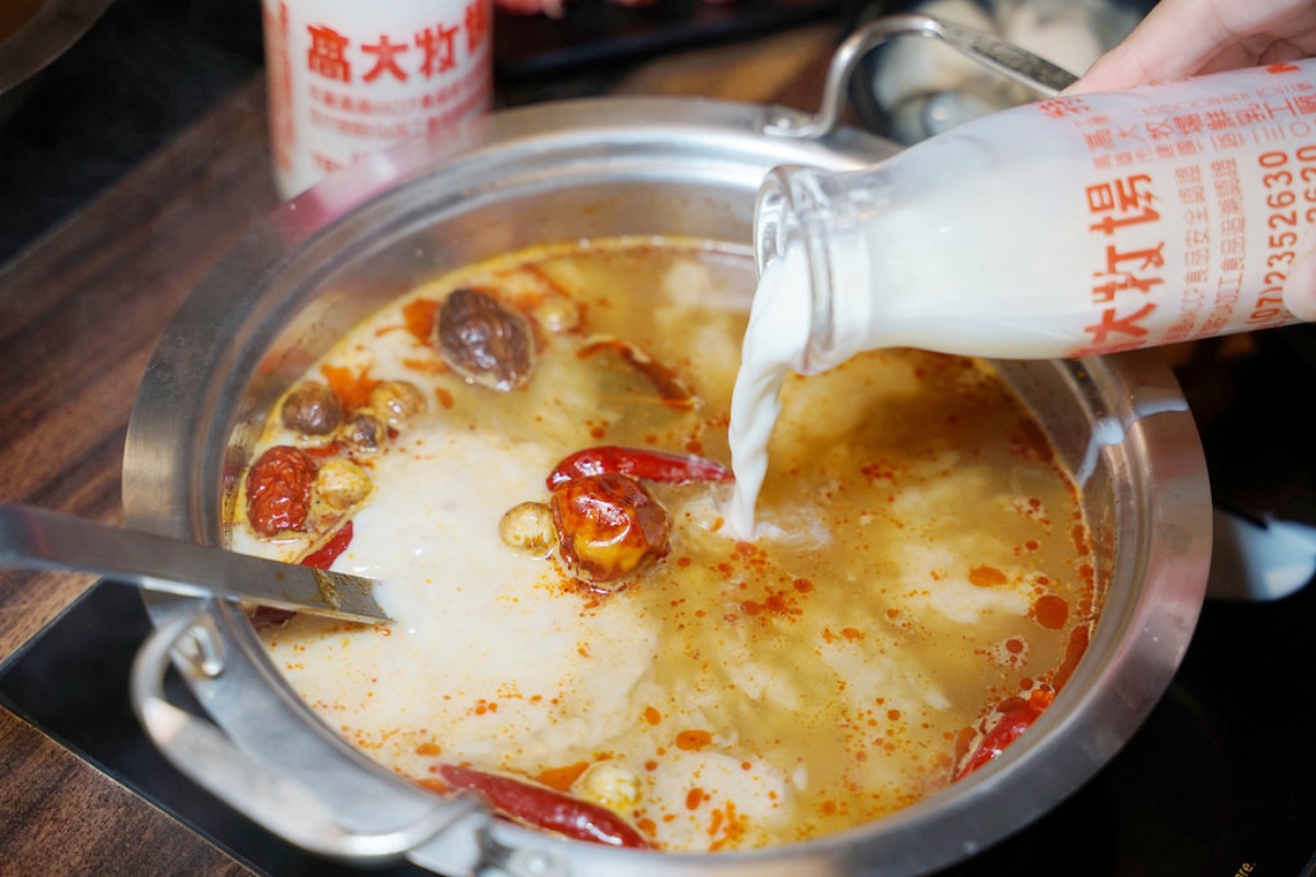 跟著老饕探店去!中壢美食15家:玻璃屋燒肉、烈焰燒酒雞、5星好評麻辣鍋 跟著老饕探店去!中壢美食15家:玻璃屋燒肉、烈焰燒酒雞、5星好評麻辣鍋