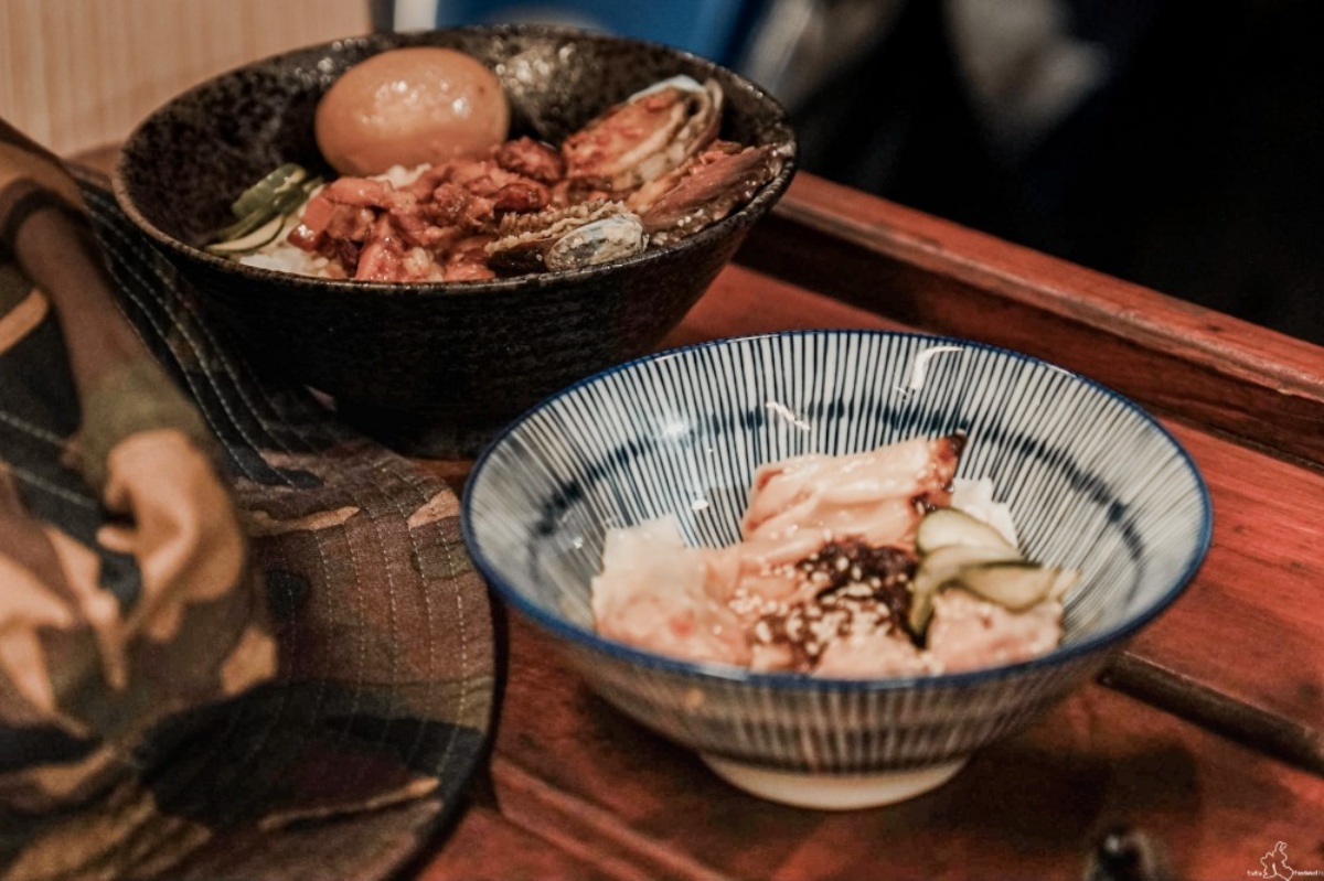 綠島限定美食都在這！整隻炸飛魚丼飯、海草系蔥抓餅，沒吃別說你來過