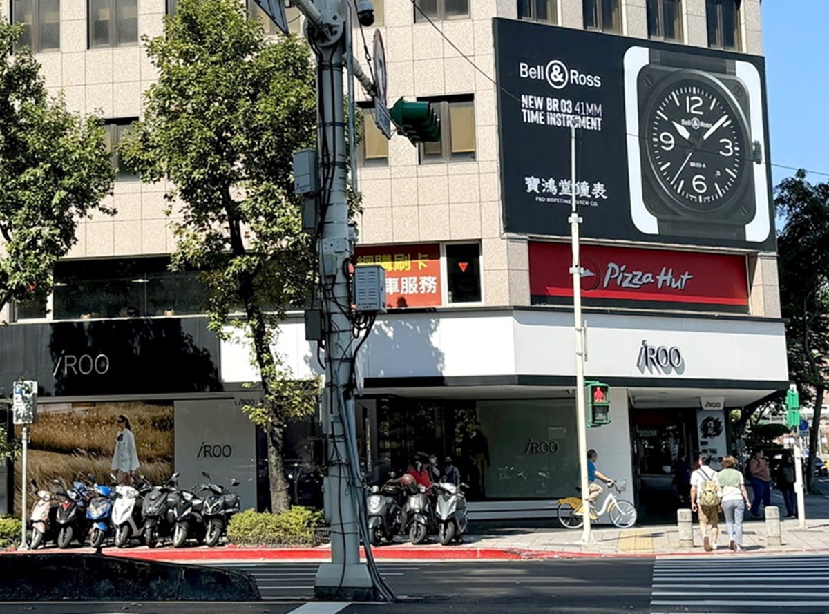 全台唯一「必勝客歡樂吧」開幕!479元披薩烤雞吃到飽,199元無限暢飲 全台唯一「必勝客歡樂吧」開幕!479元披薩烤雞吃到飽,199元無限暢飲