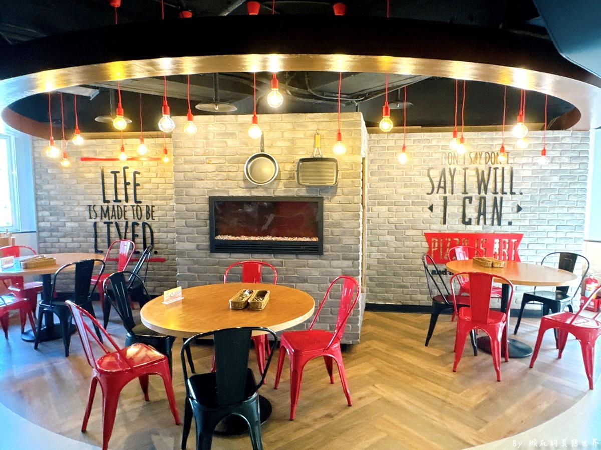 全台唯一「必勝客歡樂吧」開幕!479元披薩烤雞吃到飽,199元無限暢飲 全台唯一「必勝客歡樂吧」開幕!479元披薩烤雞吃到飽,199元無限暢飲