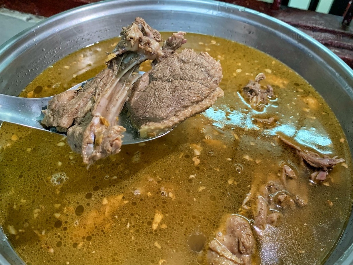 秋冬進補開吃囉！台中人氣薑母鴨推薦６家，紅蟳、蝦膏、和牛都入鍋