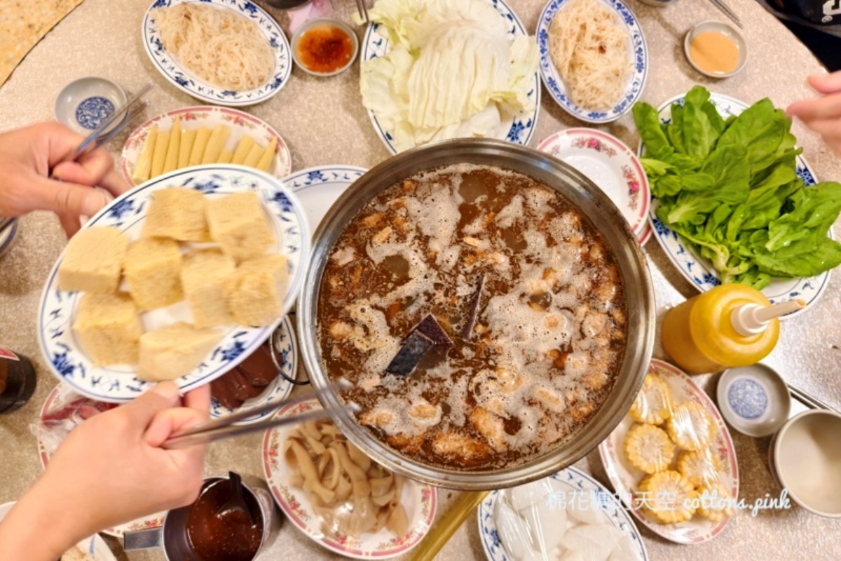 秋冬進補開吃囉！台中人氣薑母鴨推薦６家，紅蟳、蝦膏、和牛都入鍋