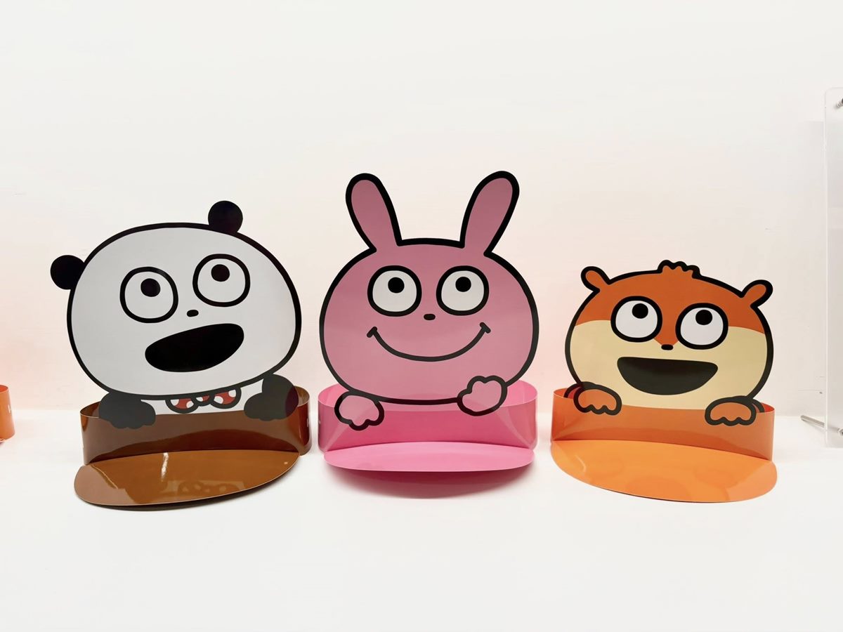 打卡最萌「聖誕夢幻小鎮」!戀愛兔、開心熊貓6大造景,再送3款造型紙帽 打卡最萌「聖誕夢幻小鎮」!戀愛兔、開心熊貓6大造景,再送3款造型紙帽