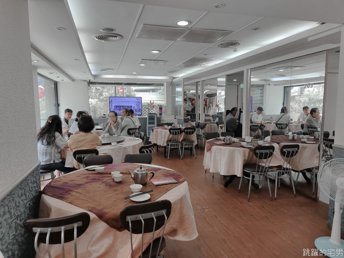 飄香30年！台北平價老牌粵菜「新華港式菜館」，菜單推薦必點這３道