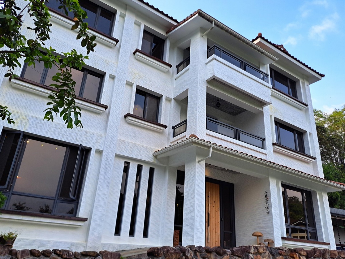 入住全台最夢幻玻璃屋！南投森林系住宿11選，秋冬泡湯、賞落羽松一次滿足