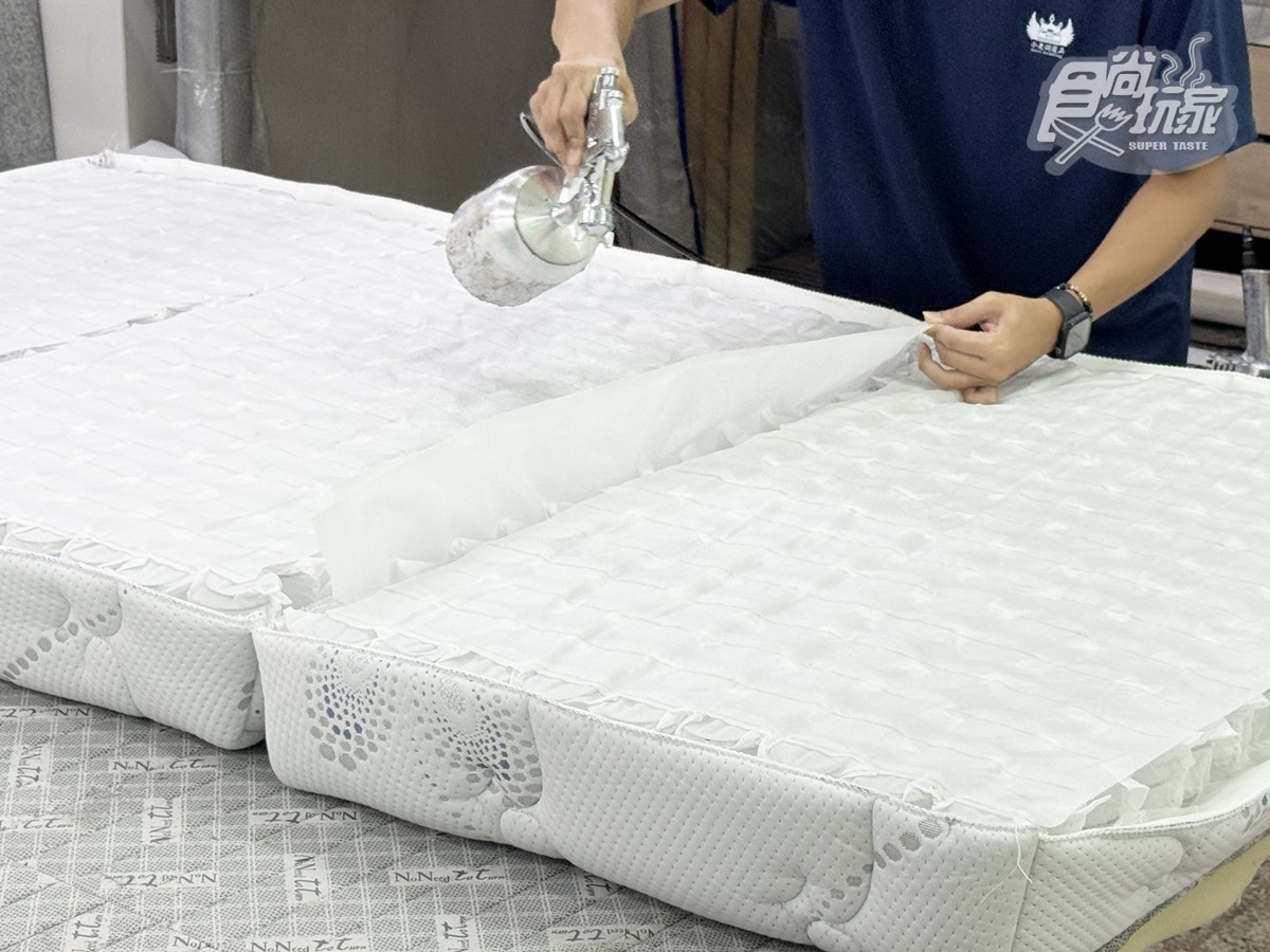 全台最低價!年賣破億「獨立筒折疊床墊」天絲舒柔超好睡,租屋、加床必備 全台最低價!年賣破億「獨立筒折疊床墊」天絲舒柔超好睡,租屋、加床必備