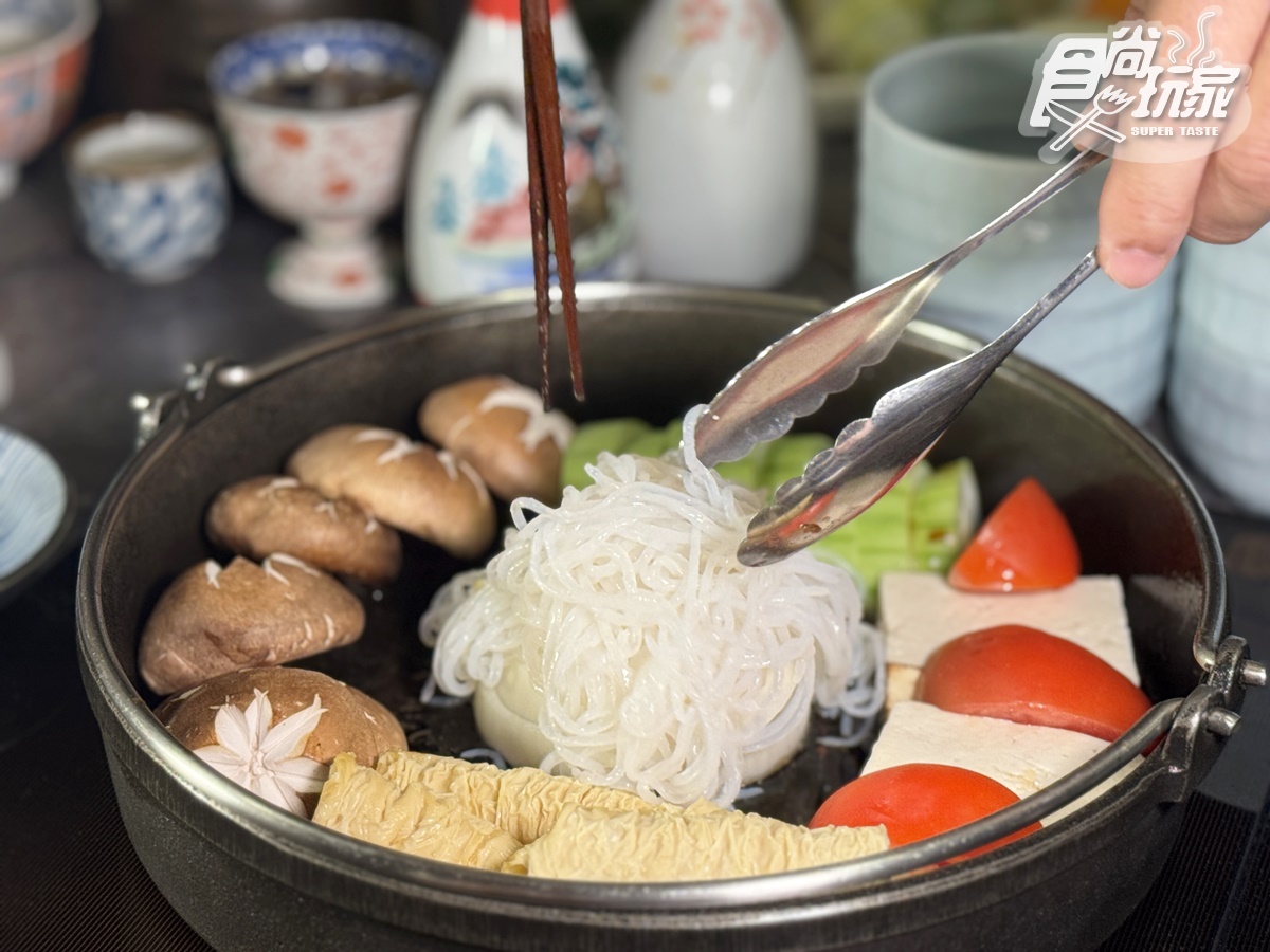 全台第1間「日本壽喜燒名店」!爽嗑A5和牛套餐、痛風級海膽丼,免費送干貝 全台第1間「日本壽喜燒名店」!爽嗑A5和牛套餐、痛風級海膽丼,免費送干貝