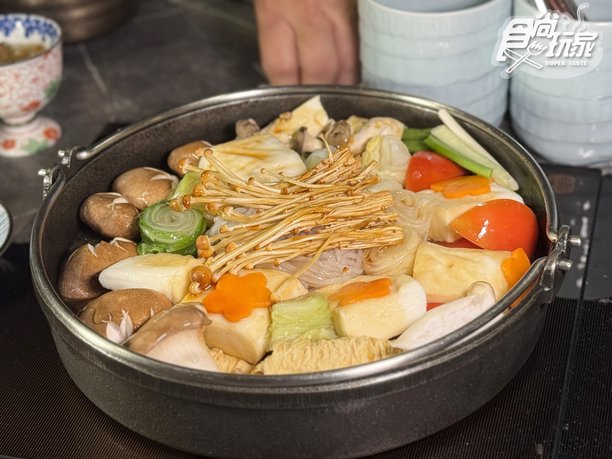 全台第1間「日本壽喜燒名店」!爽嗑A5和牛套餐、痛風級海膽丼,免費送干貝 全台第1間「日本壽喜燒名店」!爽嗑A5和牛套餐、痛風級海膽丼,免費送干貝