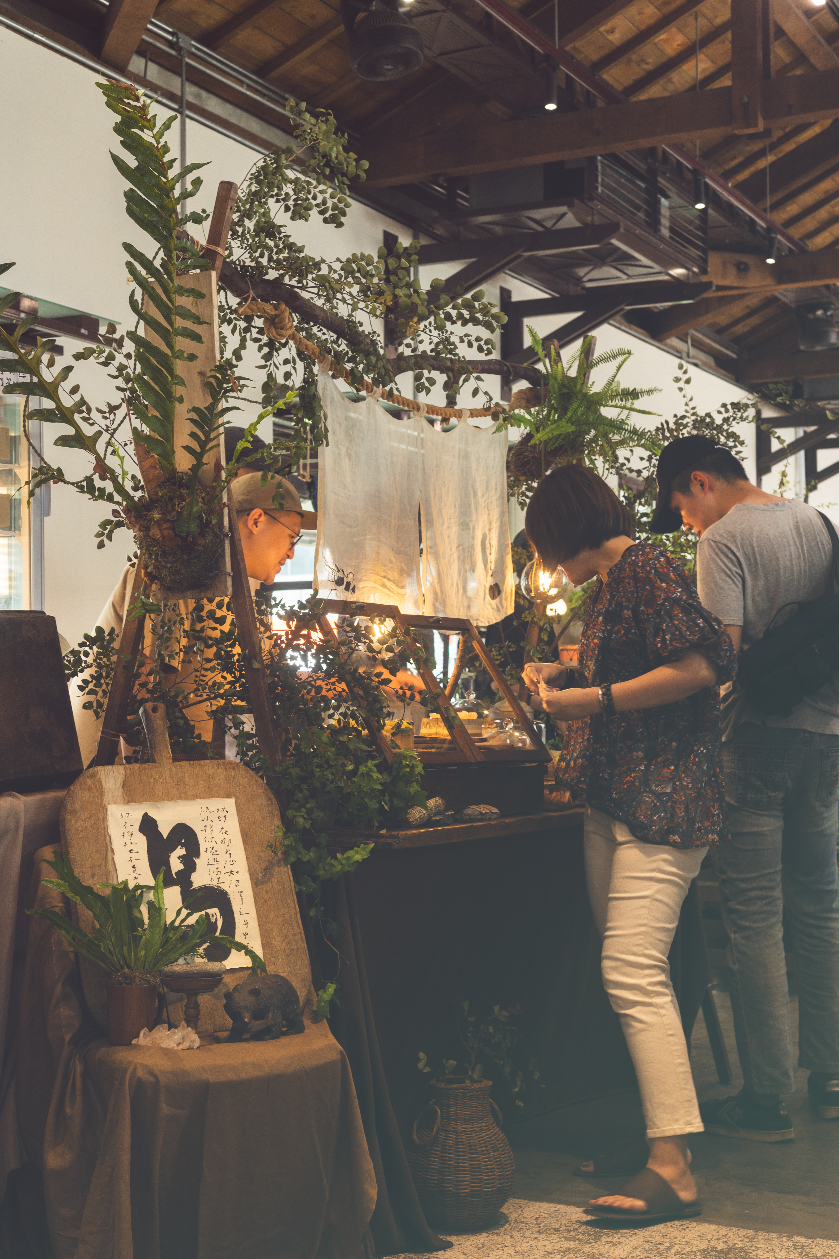 600坪最大古物市集免費逛!「台北蚤之市」200攤跨國古董、咖啡甜點,連3天快衝 600坪最大古物市集免費逛!「台北蚤之市」200攤跨國古董、咖啡甜點,連3天快衝