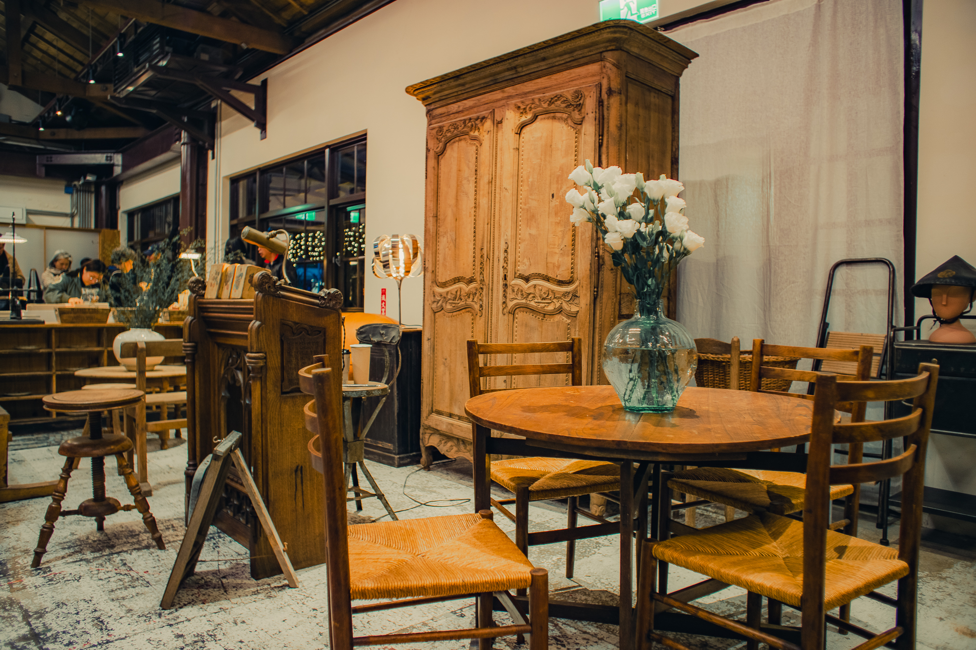 600坪最大古物市集免費逛!「台北蚤之市」200攤跨國古董、咖啡甜點,連3天快衝 600坪最大古物市集免費逛!「台北蚤之市」200攤跨國古董、咖啡甜點,連3天快衝