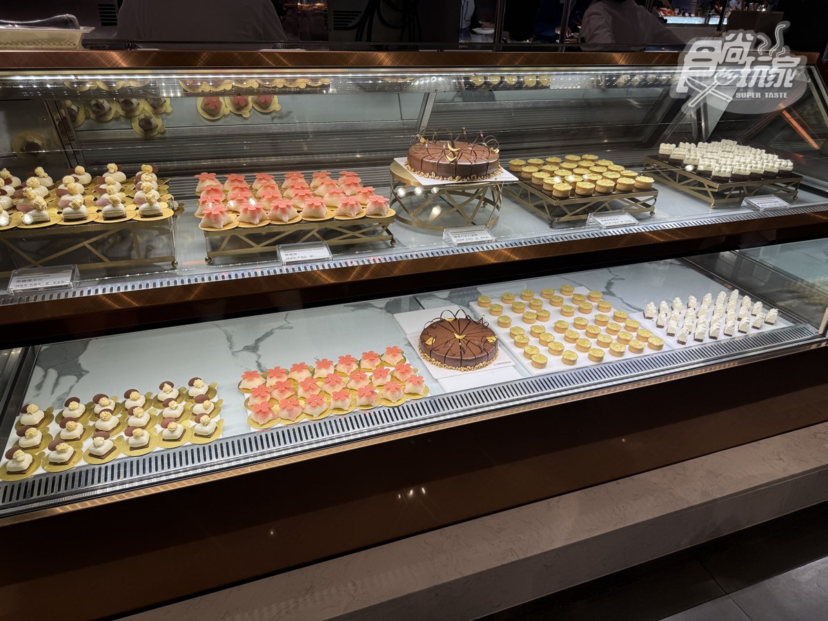 台北吃到飽「探索廚房」升級回歸!爽嗑10大主題餐檯、超過50種海鮮無限吃 台北吃到飽「探索廚房」升級回歸!爽嗑10大主題餐檯、超過50種海鮮無限吃