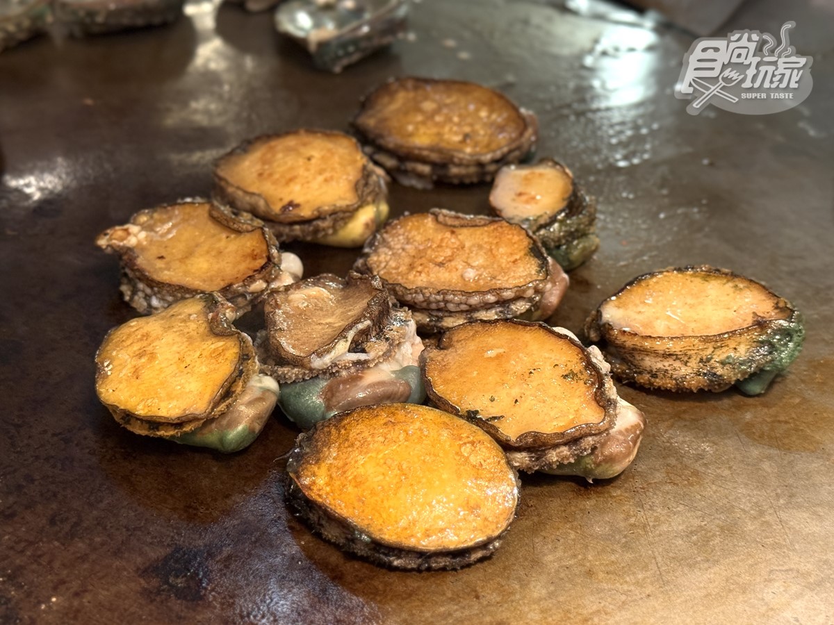 台北吃到飽「探索廚房」升級回歸!爽嗑10大主題餐檯、超過50種海鮮無限吃 台北吃到飽「探索廚房」升級回歸!爽嗑10大主題餐檯、超過50種海鮮無限吃