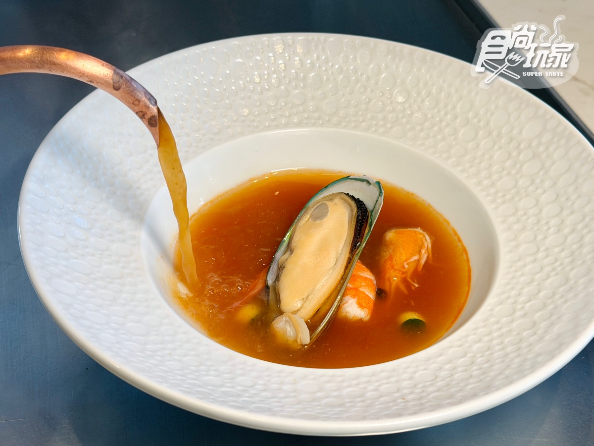 龍蝦299元開吃!免千元「高CP值鐵板燒」嗑主餐、湯品、炒飯,加碼壽星85折 龍蝦299元開吃!免千元「高CP值鐵板燒」嗑主餐、湯品、炒飯,加碼壽星85折