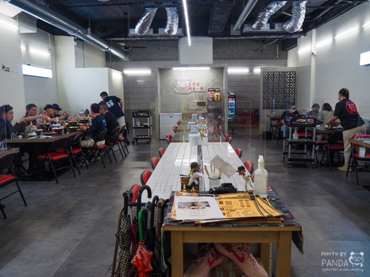 超狂海鮮自助任你拿！桃園８家麻辣鍋推薦：花蟹吃到飽、鹹蛋麻奶湯、壽星送龍蝦