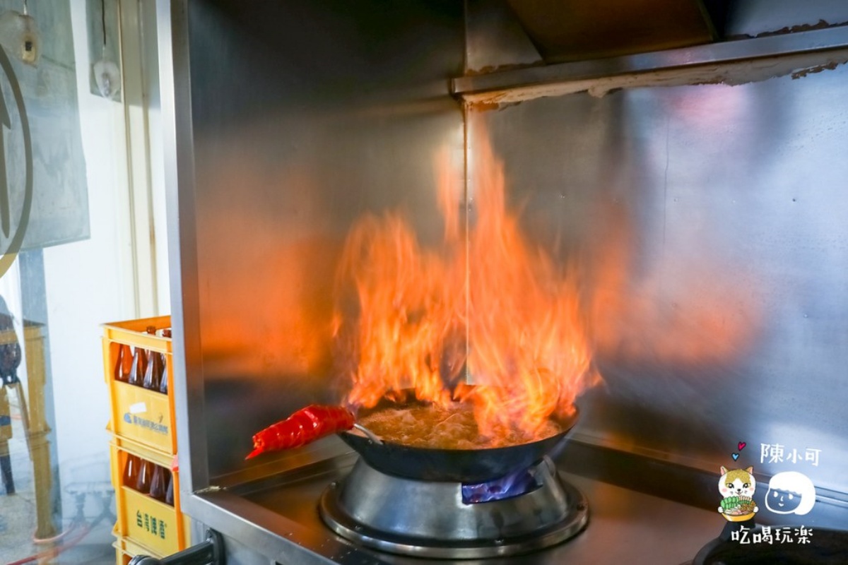 被薑母鴨耽誤的鹹酥雞？台北８家薑母鴨推薦，紅蟳海味、純酒不加水、正統炭燒