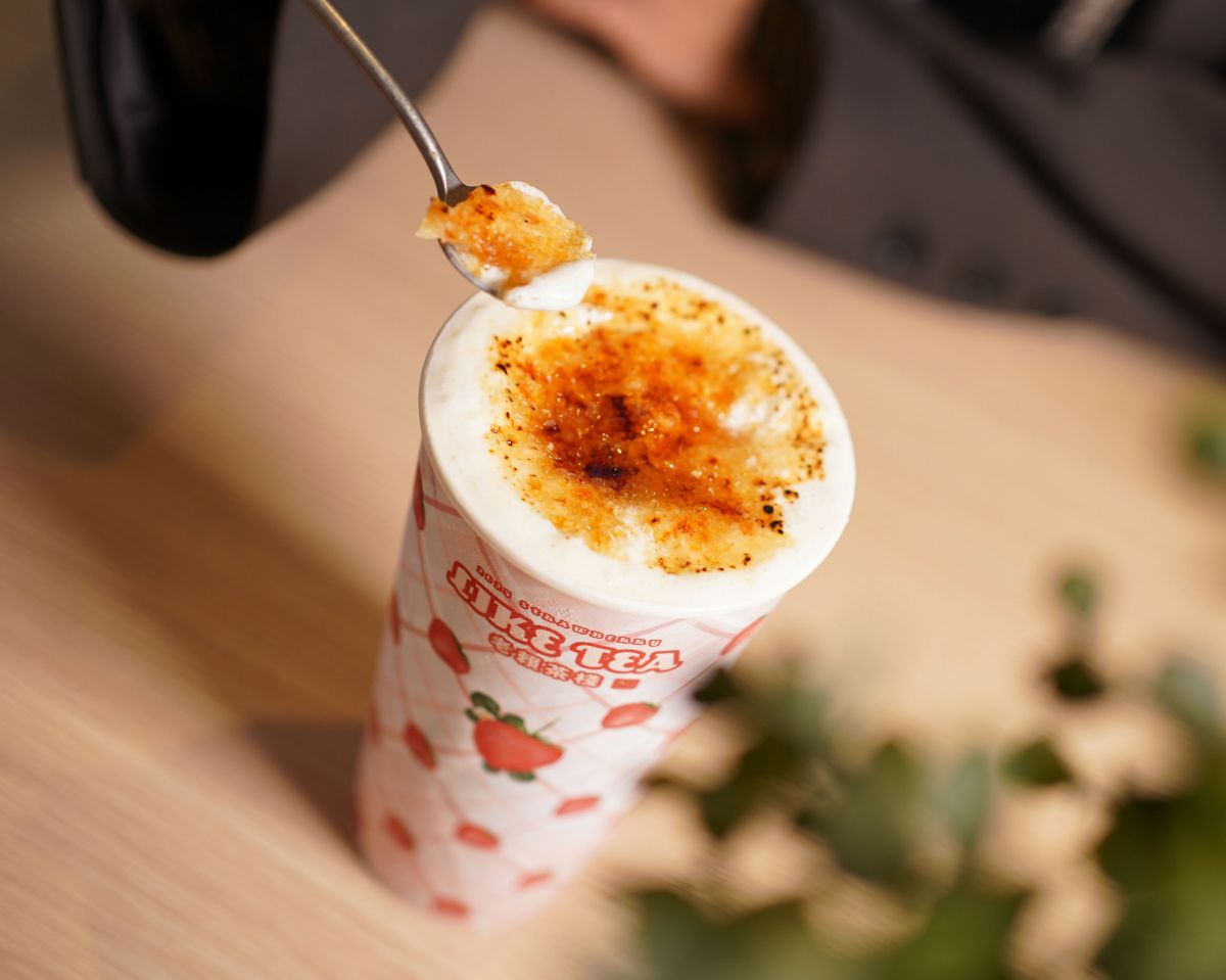 【耶誕狂歡祭】老賴茶棧新品「草莓飲買一送一」還送莓果香氛!社群暴紅超好拍 【耶誕狂歡祭】老賴茶棧新品「草莓飲買一送一」還送莓果香氛!社群暴紅超好拍