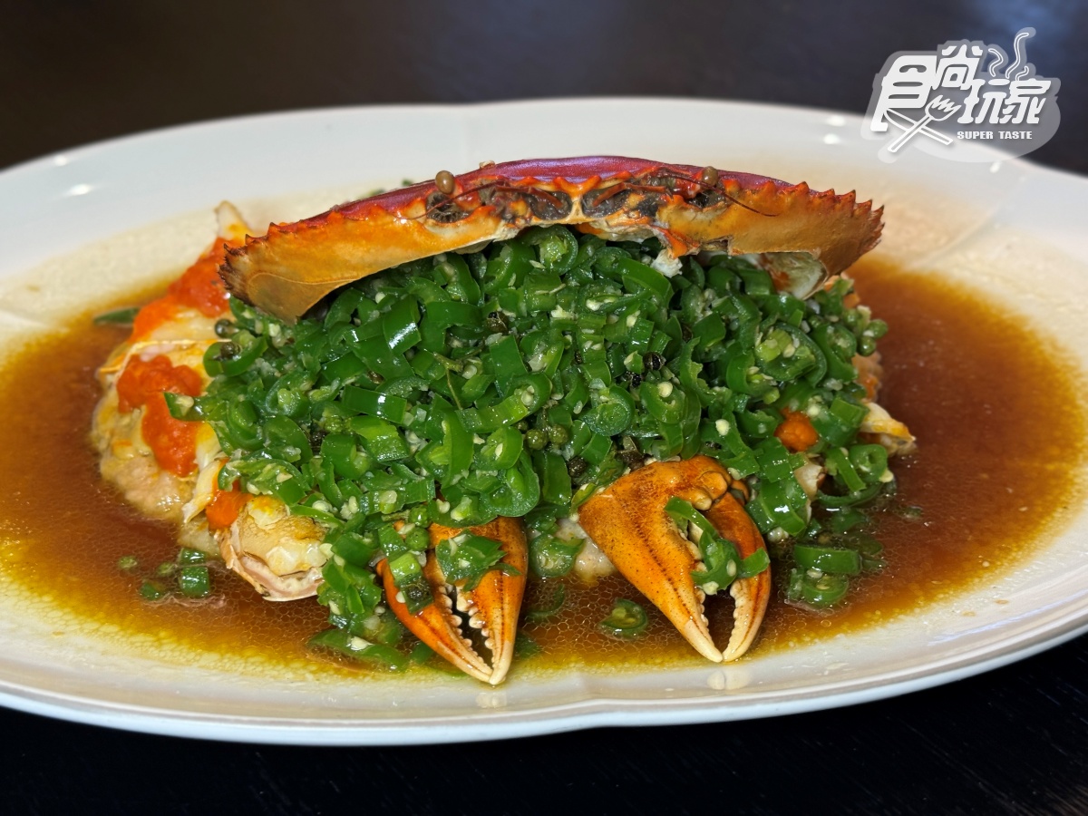 連續8年米其林摘星!請客樓首推「川味蟹宴」,蒜辣帝王蟹霸氣上桌太唰嘴 連續8年米其林摘星!請客樓首推「川味蟹宴」,蒜辣帝王蟹霸氣上桌太唰嘴