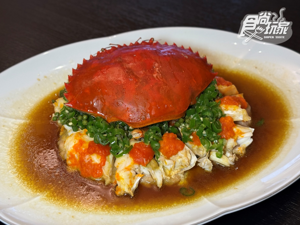 連續8年米其林摘星!請客樓首推「川味蟹宴」,蒜辣帝王蟹霸氣上桌太唰嘴 連續8年米其林摘星!請客樓首推「川味蟹宴」,蒜辣帝王蟹霸氣上桌太唰嘴