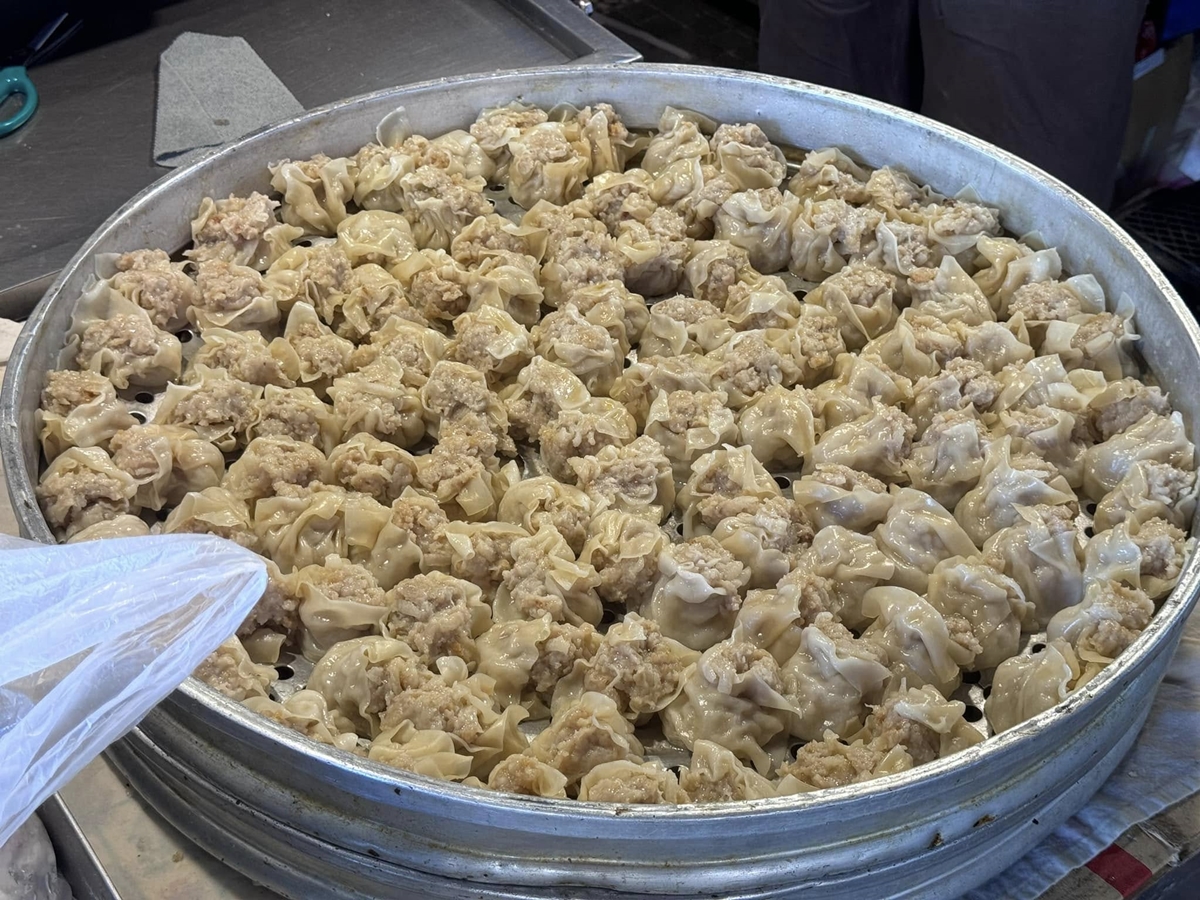 基隆甜不辣買哪家?不是廟口!老基隆人指名這間40年老攤,隱藏版燒賣也必買 基隆甜不辣買哪家?不是廟口!老基隆人指名這間40年老攤,隱藏版燒賣也必買