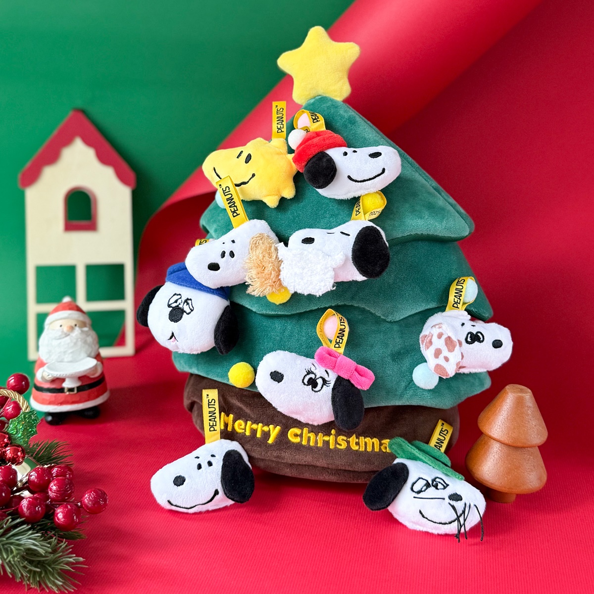 7-11「耶誕IP水晶球」、全家「純白聖誕樹」!2超商話題聖誕新品懶人包 7-11「耶誕IP水晶球」、全家「純白聖誕樹」!2超商話題聖誕新品懶人包