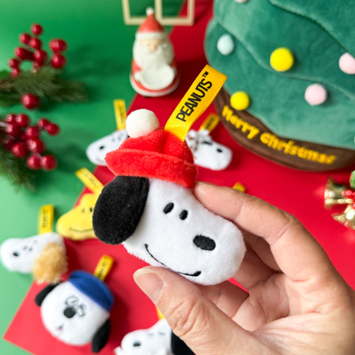 7-11「耶誕IP水晶球」、全家「純白聖誕樹」!2超商話題聖誕新品懶人包 7-11「耶誕IP水晶球」、全家「純白聖誕樹」!2超商話題聖誕新品懶人包