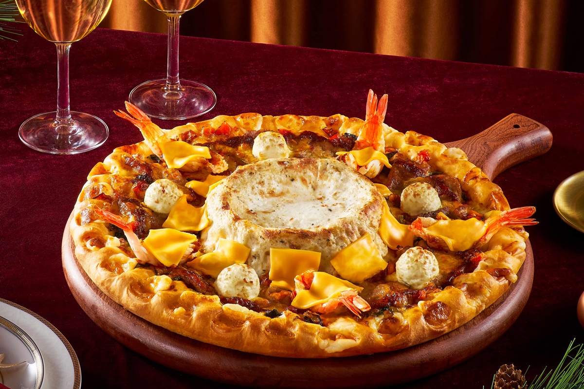 「拿坡里披薩買一送一」手刀搶!爆汁雞腿只要24元,必勝客披薩198元 「拿坡里披薩買一送一」手刀搶!爆汁雞腿只要24元,必勝客披薩198元