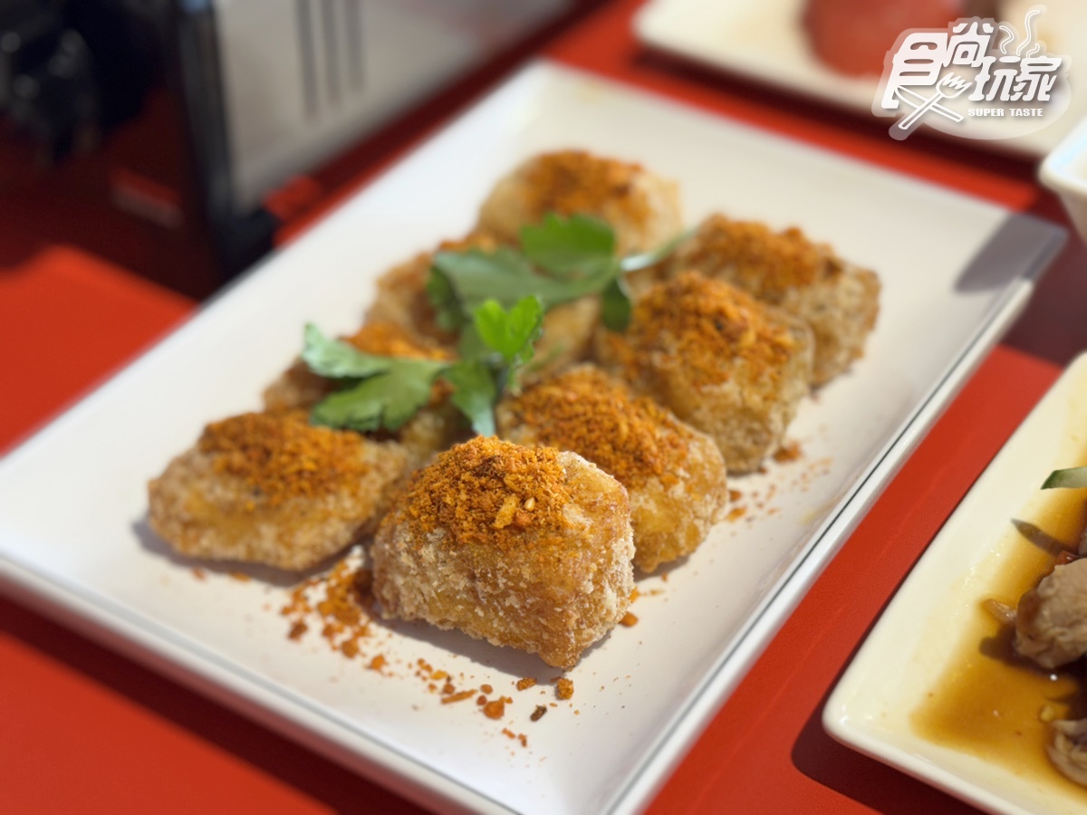 全新「港式雞煲鍋」插旗東區!7款必嗑龍蝦雞煲、沙嗲鴛鴦鍋,500元起開吃 全新「港式雞煲鍋」插旗東區!7款必嗑龍蝦雞煲、沙嗲鴛鴦鍋,500元起開吃