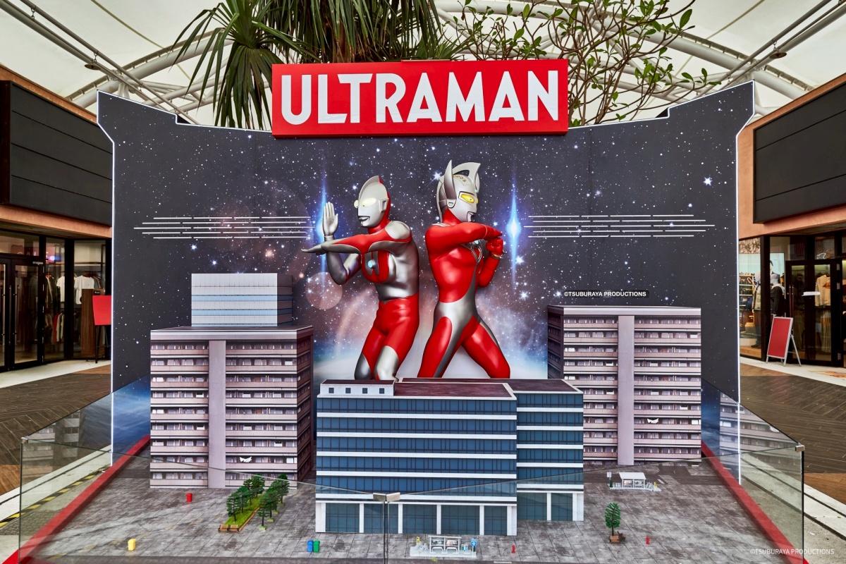 打卡８公尺「超人力霸王聖誕樹」！全台３據點：４大互動場景、500款周邊