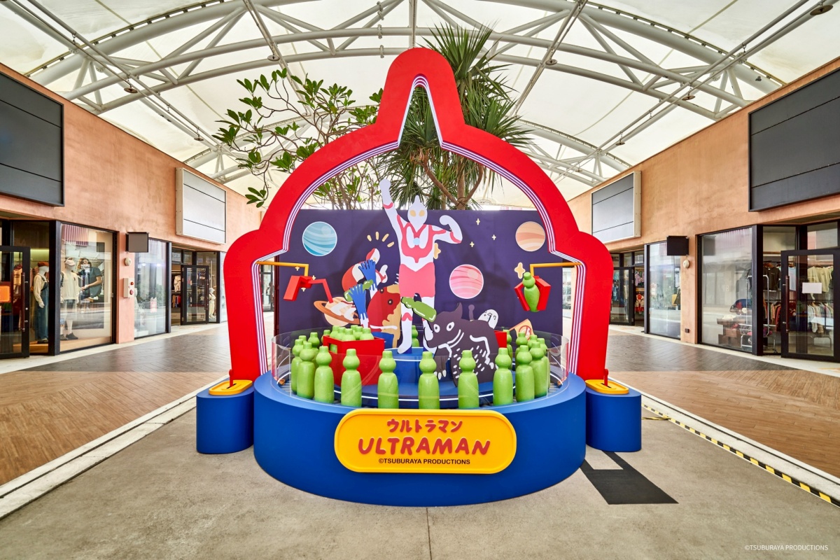 打卡８公尺「超人力霸王聖誕樹」！全台３據點：４大互動場景、500款周邊